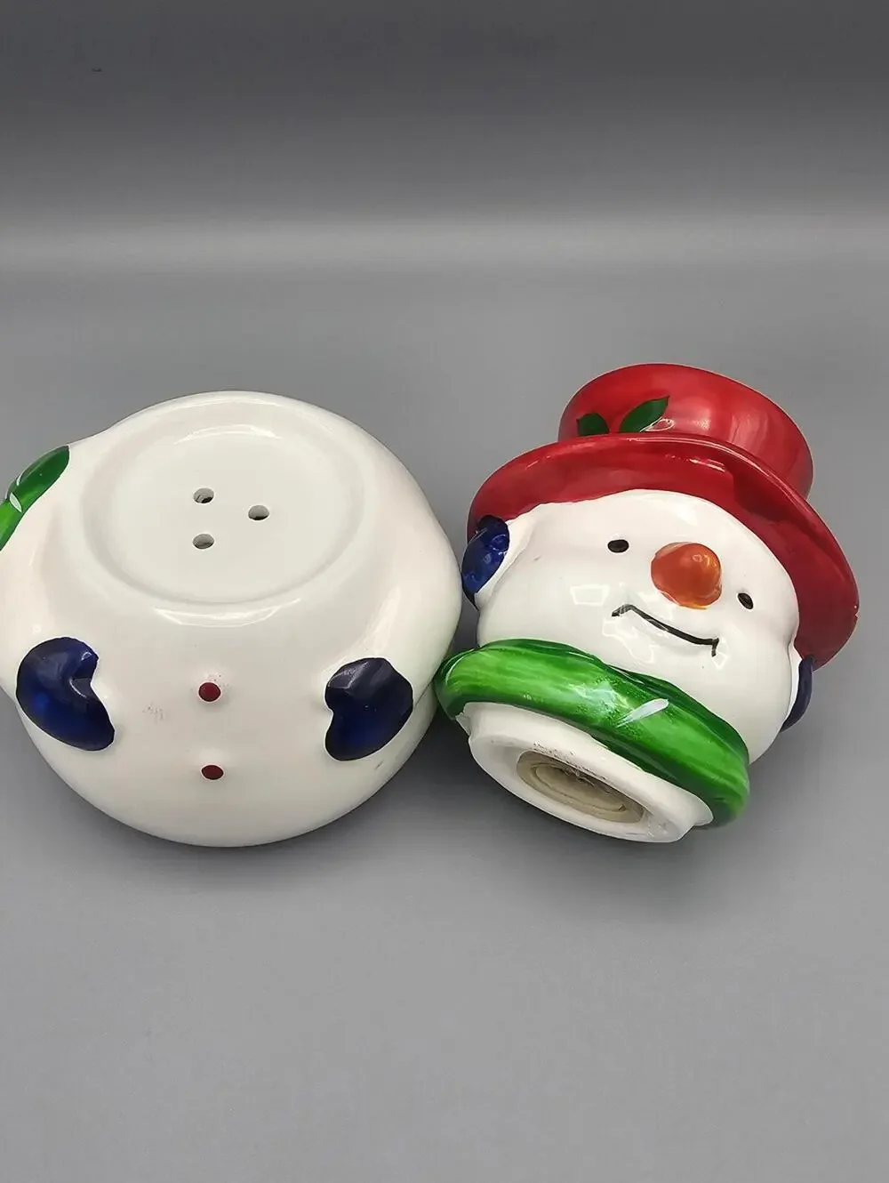 Ceramic Snowman Salt and Pepper Shaker Set